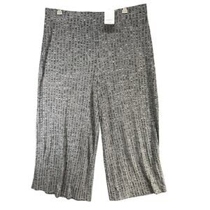 Simple Suzanne Betro Pants 1X Gray Cropped Wide Leg Stretch Ribbed Knit Casual‎